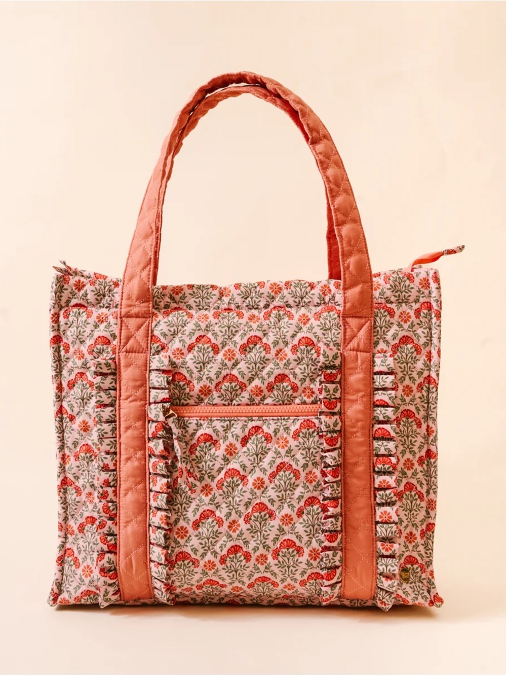 THE DARLING EFFECT - Coral Floral Quilted Tote with Ruffle Trim